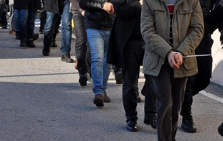 FETÖ operasyonunda 71 gözaltı: Öğretmen, araştırma görevlisi, doktor…