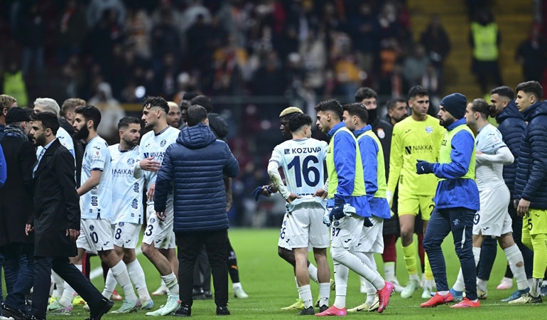 TFF, Galatasaray-Adana Demirspor maçının VAR kayıtlarını yayınladı