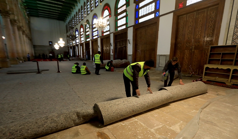 Şam’a mı gidecek? Erdoğan’ın seçtiği halılar, Emevi Camii’ne serildi