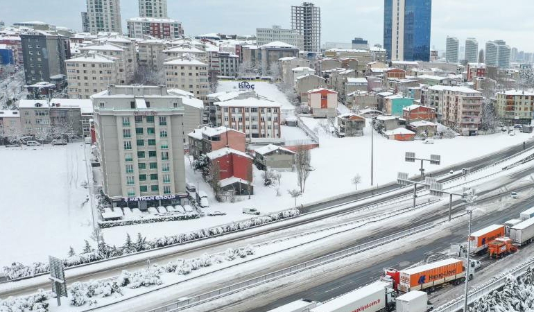 İstanbul’da ‘kar yağışı’ alarmı: İBB alınan tedbirleri açıkladı