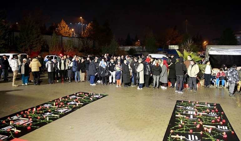 6 Şubat depremlerinin 2’nci yılı: Yurttaşlar kayıplarını anıyor