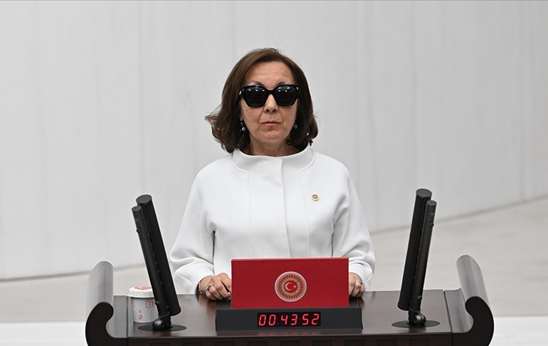 Gelecek Partisi’nin kurucularındandı… TESEV’ci Milletvekili Serap Yazıcı Özbudun istifa etti! AKP’ye mi geçecek?