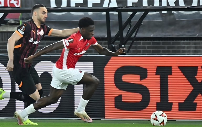 Galatasaray, Avrupa Ligi’nde tur şansını zora soktu