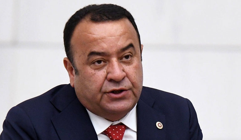 ‘Erdoğan’a oy verdim’ demişti: Adnan Beker CHP’ye katılacak