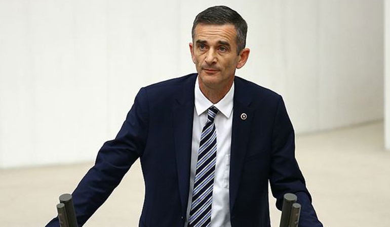 Ümit Dikbayır’dan açıklama… CHP’ye katılacak mı?