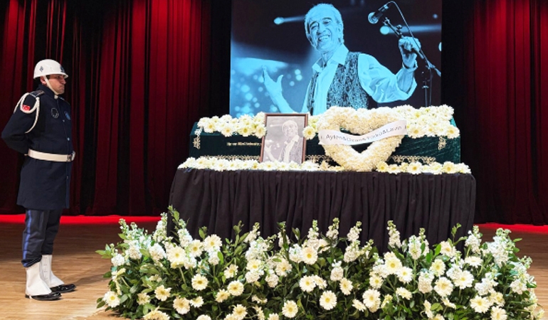 Usta sanatçı Edip Akbayram’a veda… ‘Direnişle geçen koca bir ömür’