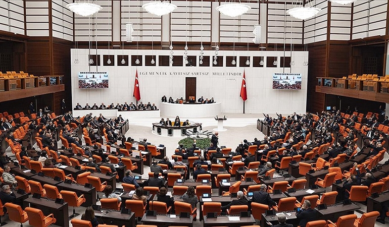 DEM Parti’den 10. Yargı Paketi’ne şerh