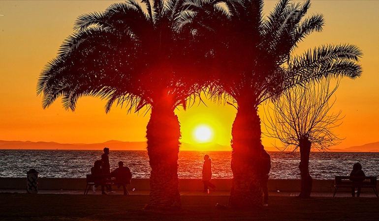 Meteoroloji il il açıkladı: Sıcaklıklar yükseliyor, bahar yüzünü gösteriyor!
