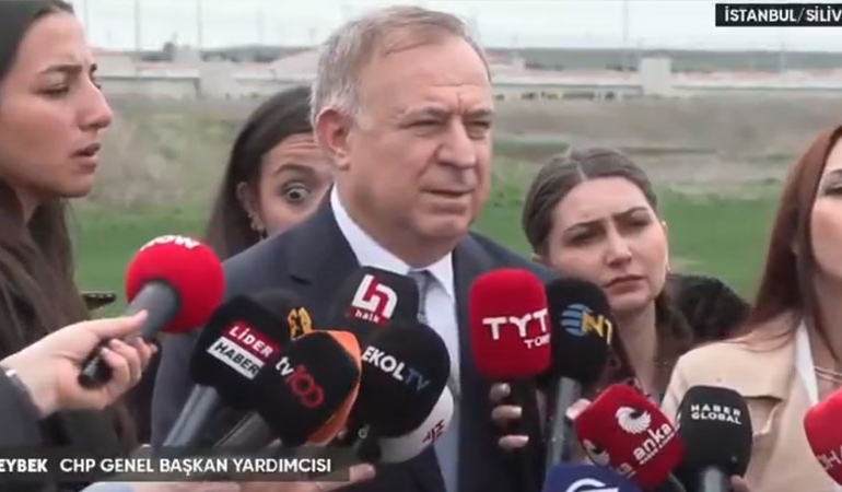 CHP’li Gökan Zeybek’e canlı yayında tepki: Sen AKP’ye hizmet eden adamsın!