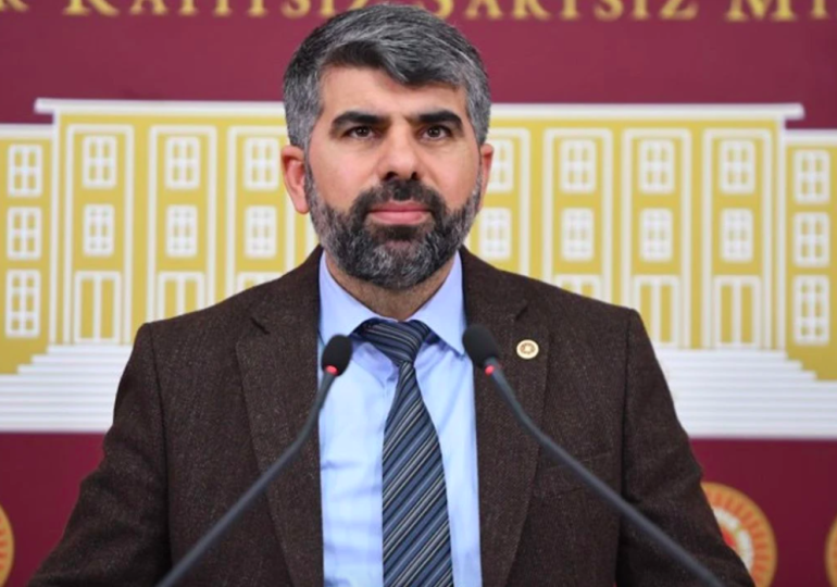 Hüda Par’dan 25 yıl evli kalan ev kadınlarına ’emeklilik’ talebi