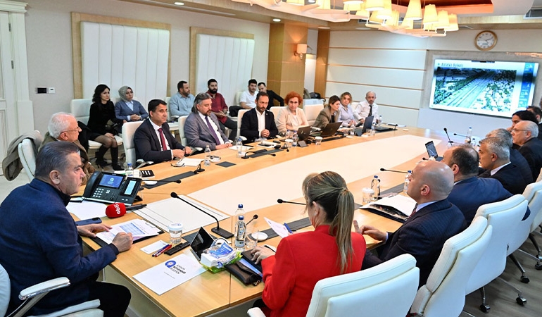 Başkan Böcek’ten ulaşım açıklaması