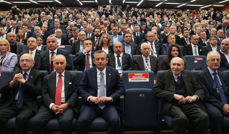 CHP’nin yeni PM ve YDK üyeleri belli oldu! İşte o isimler