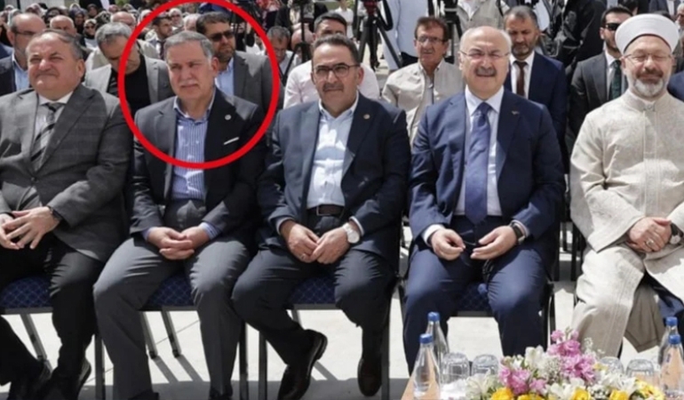 Oğlu, uyuşturucu ticaretinden tutuklanmıştı… AKP’den istifa eden Ahmet Zenbilci, Ali Erbaş’la cami açılışında görüntülendi