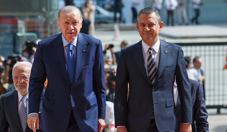 Erdoğan’dan Özgür Özel’e tazminat davası!
