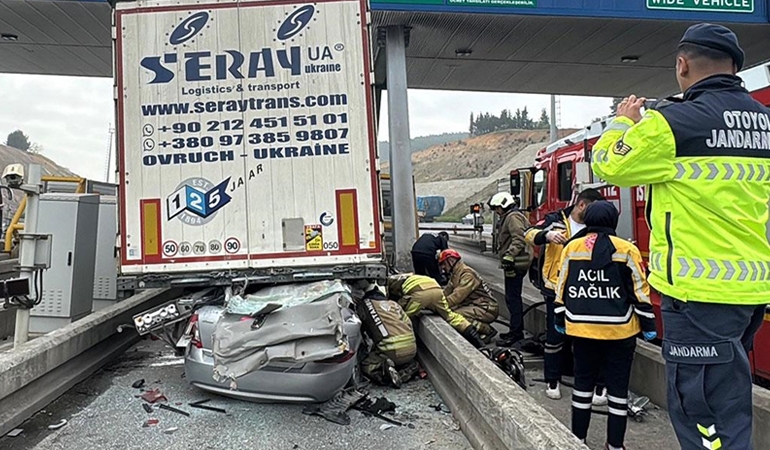 Kuzey Marmara Otoyolu’nda feci kaza: 4 kişi hayatını kaybetti