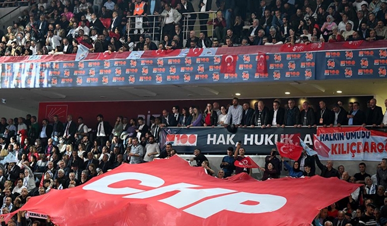 Özgür Özel’e kurultayda bir rakip daha
