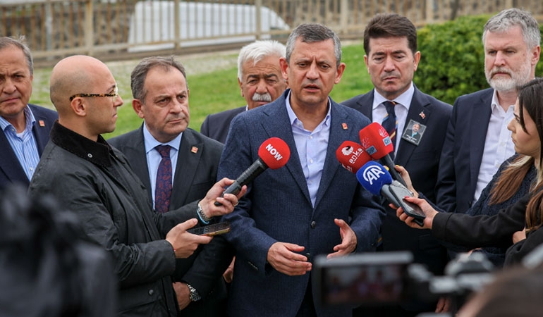 Özgür Özel’den derbi için boykot çağrısı: ‘ATV’yi açıp bakmayacağız’