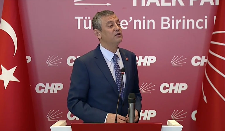 Özel’den Erdoğan’a Trump hatırlatması: Bir telefonla Brunson’ı özel jetle yolladı