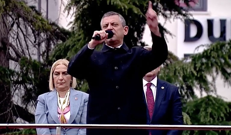 Özgür Özel’den ‘İBB tutuklularının sevki’ açıklaması: Amaçları işbirliği teklif etmek