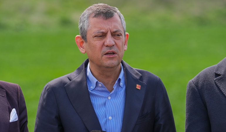 Özgür Özel, Silivri’den açılım mesajı verdi: ‘Kürtleri eşit vatandaş yapmayı başaracak anlayış burada’