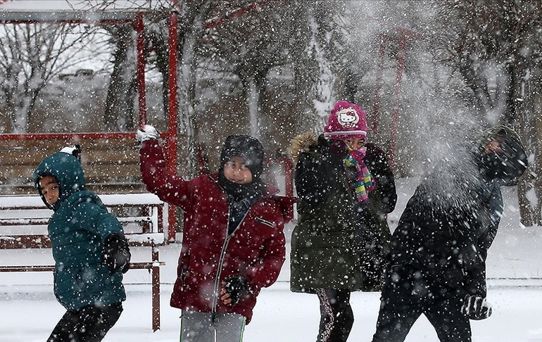 Ankara’da eğitime ara verildi