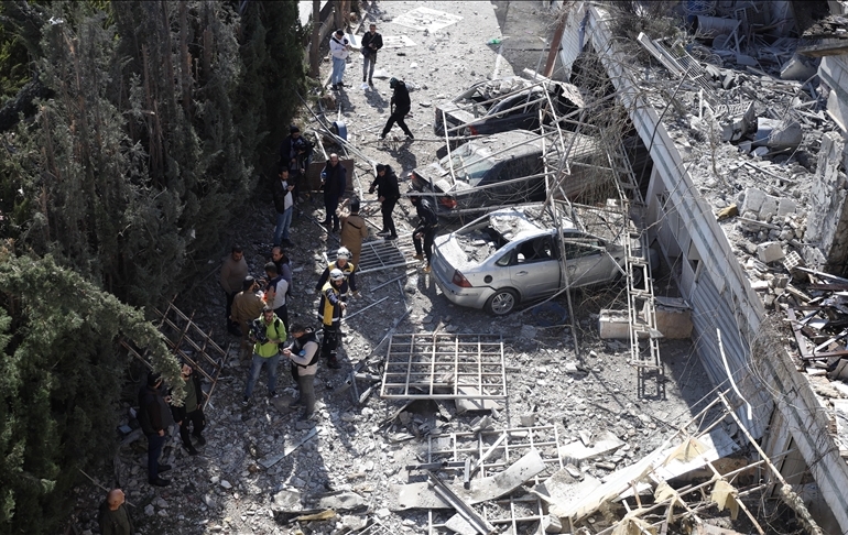 İsrail Dürzileri bahane etti, Şam’ı vurdu