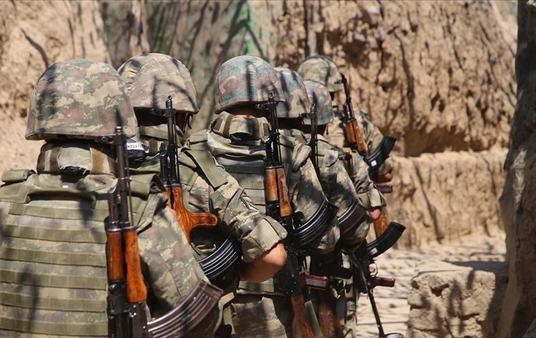 Azerbaycan-Ermenistan sınırı hareketlendi