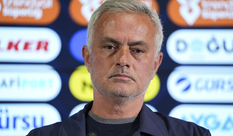 Mourinho’dan ‘Galatasaray’ açıklaması: Şampiyonluğa ne dedi?