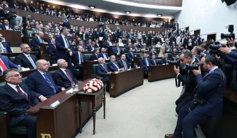 AKP’li vekillerin ‘bürokrat’ krizi: Şikayetler tavan yaptı…
