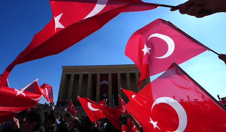 Yurtta 19 Mayıs coşkusu… Türk milleti Ata’sına koştu!