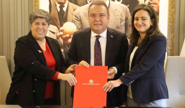 Antalya kadın dostu kent olabilecek mi?