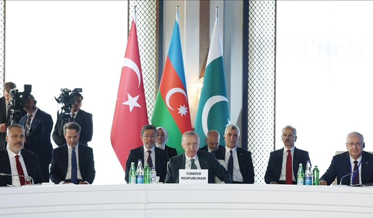 Azerbaycan’da üçlü zirve… Erdoğan’dan ‘barış’ mesajı