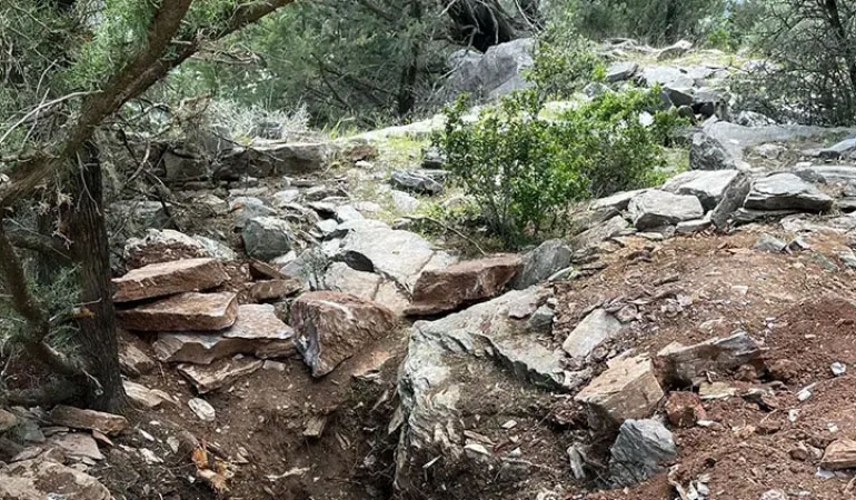 Eski vali ile emekli albay, define ararken yakalandı