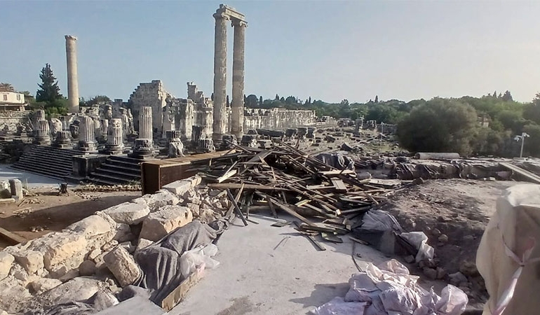 Didim Apollon tapınağına beton döktüler!