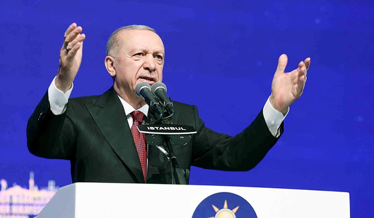Erdoğan’dan Özgür Özel’e: Suç örgütünün posta güvercini…