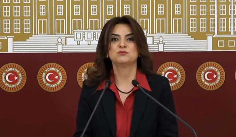 TBMM’de Kürtçe konuşunca mikrofonu kapatılan DEM Partili Koçyiğit: ‘Bu günler geride kalacak’