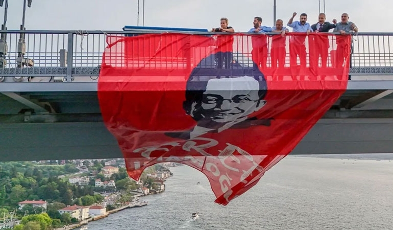 CHP’den Boğaz Köprüsü’ne İmamoğlu pankartı! Soruşturma başlatıldı