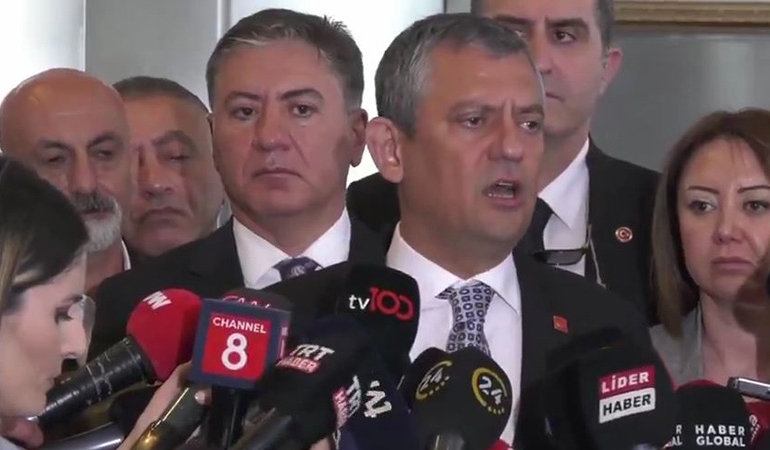 Özgür Özel’den HSK seçimlerine tepki: Bir yankesicilik teşebbüsü