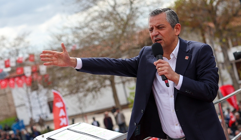 İfadesiyle yeni operasyonu başlatmıştı… Özgür Özel, Aziz İhsan Aktaş’ın ihale aldığı yerleri saydı