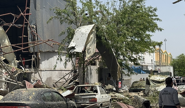 Gaziantep’te fabrikada patlama: Yaralılar var