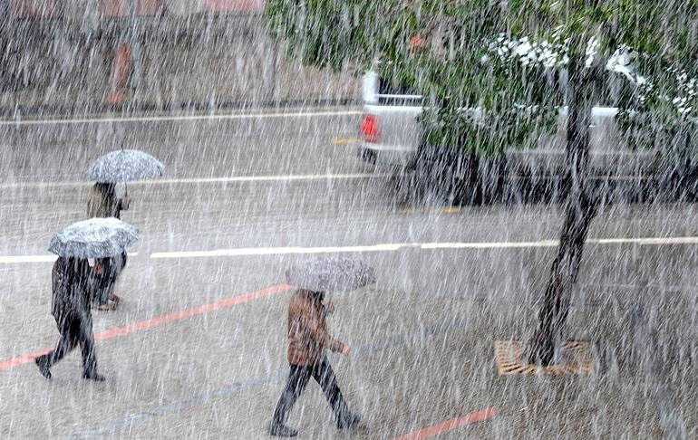 Sıcaklıklar düşecek… Meteoroloji sağanak beklenen illeri açıkladı