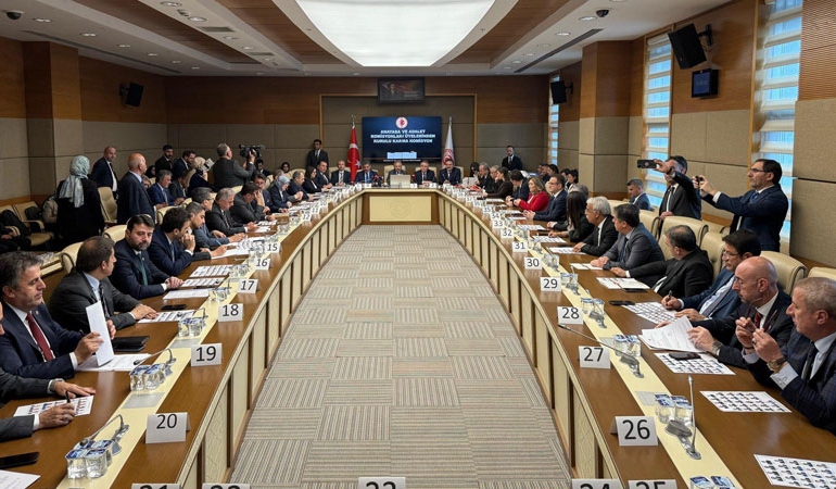 CHP ve Yeni Yol TBMM komisyonunu terk etti: HSK seçiminden çekildiler
