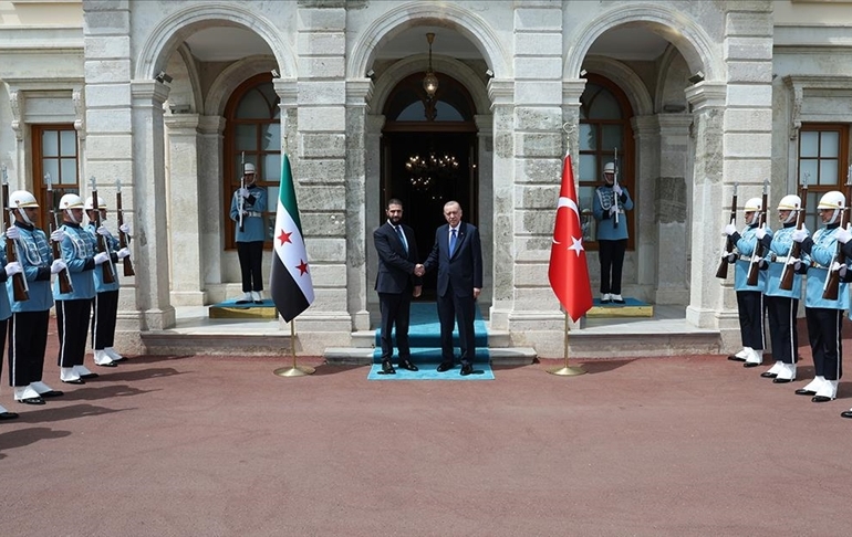 Erdoğan, Şara ile bir araya geldi: İletişim Başkanlığı’ndan açıklama