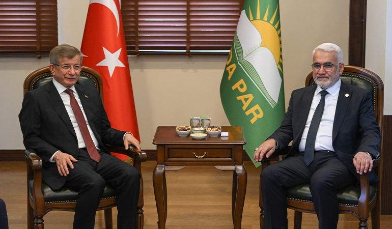Davutoğlu’ndan Hüda Par ziyareti… Zekeriya Yapıcıoğlu yine ilk 4 maddeyi hedef aldı!