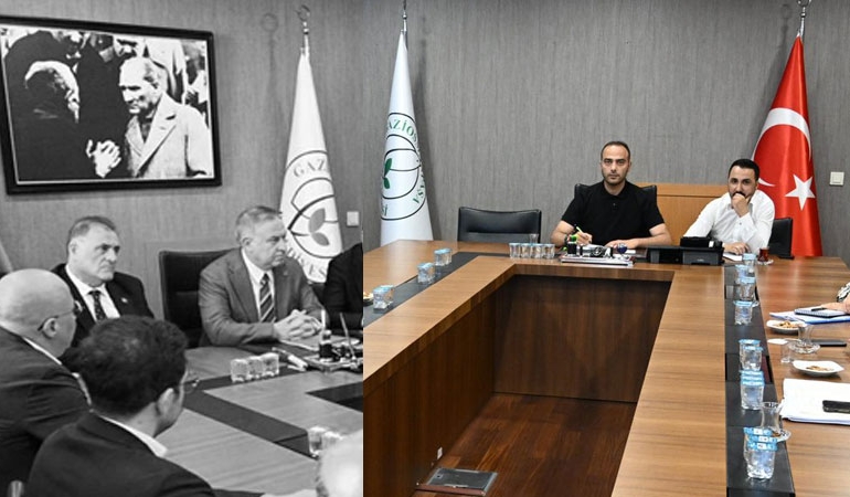 AKP’li Gaziosmanpaşa Belediye Başkanvekili Karadeniz, Atatürk fotoğrafını kaldırttı