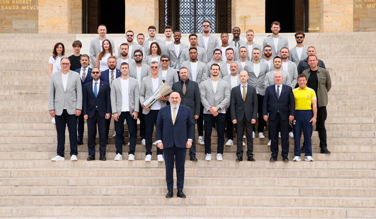 Euroleague şampiyonu Fenerbahçe Beko’dan Anıtkabir’e ziyaret