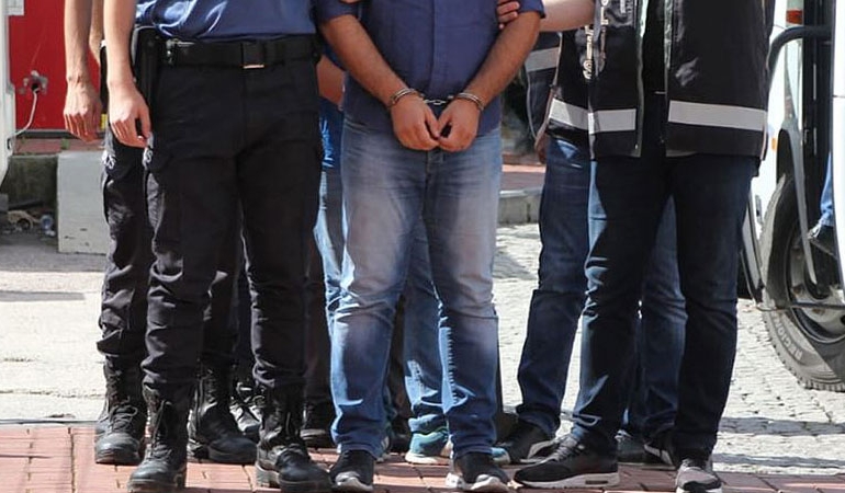 Muvazzaf askerlere FETÖ operasyonu: 65 şüpheli tutuklandı!