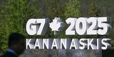 g7