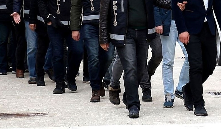 İstanbul’da ‘sahte İsrail pasaportu’ alarmı: 8 kişi gözaltında