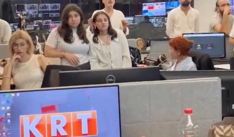 KRT TV’de 2 aydır maaşları yatırılmayan gazeteciler yayın durdurdu